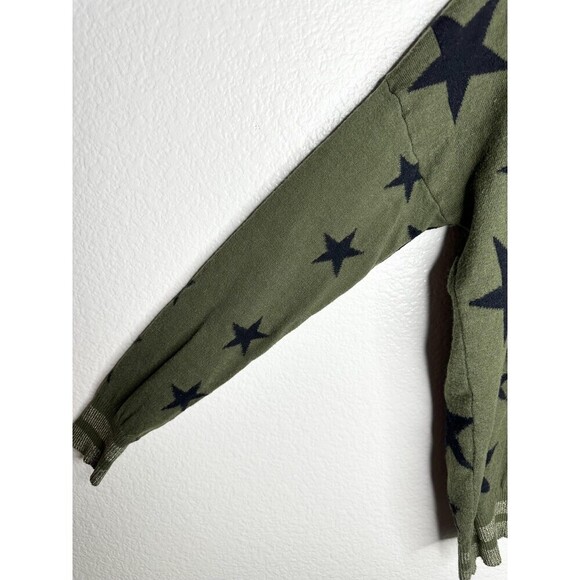 Chaser Sweater Womens Small Green Star Print Pullover Boatneck Cashmere Blend - Picture 3 of 7